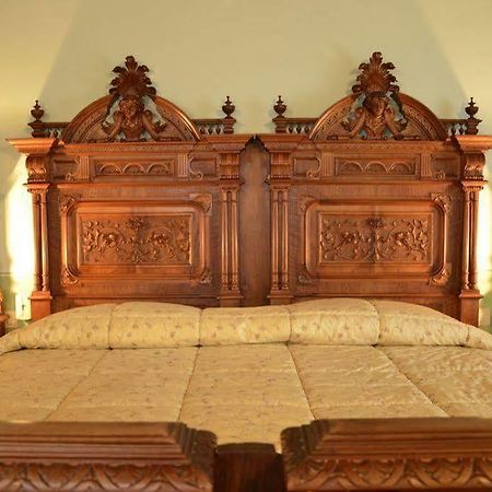Agriturismo Le Due Torri Torre Quadrano 斯佩洛 外观 照片